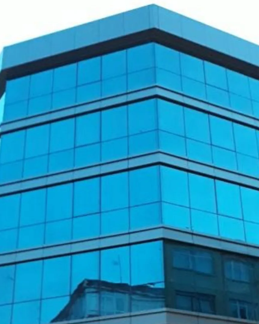 İş Merkezi Halkalı projesinde tamamlanan silikon cam cephe